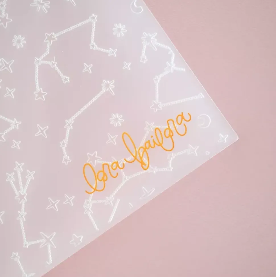 Carpeta de embossing Perseidas Emboss it! Lora Bailora