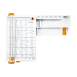 Cizalla SureCut con almacenamiento Fiskars A4