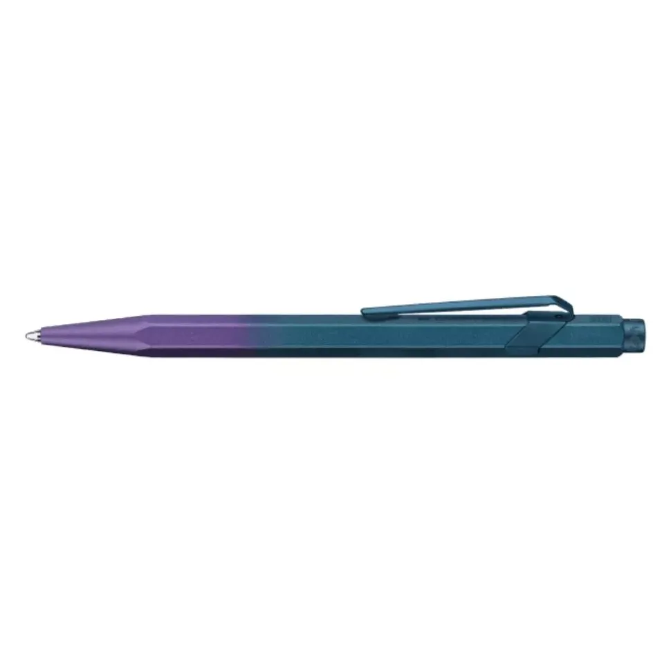 Estuche Metálico con Bolígrafo 849 Claim Your Style Purple Ocean Caran d'Ache