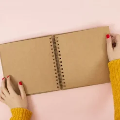 Álbum de Anillas Kraft Craftelier 8"x8"