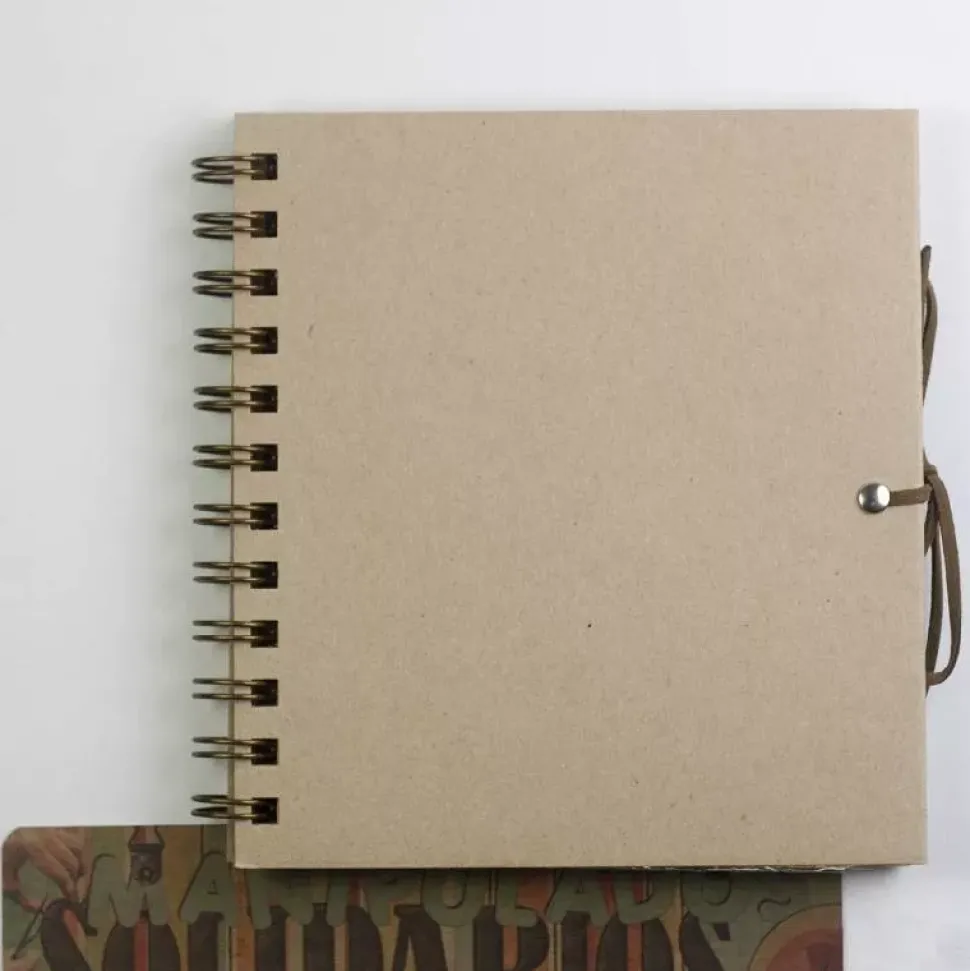 Álbum kraft de anillas Manipulados Solidarios 14x17cm