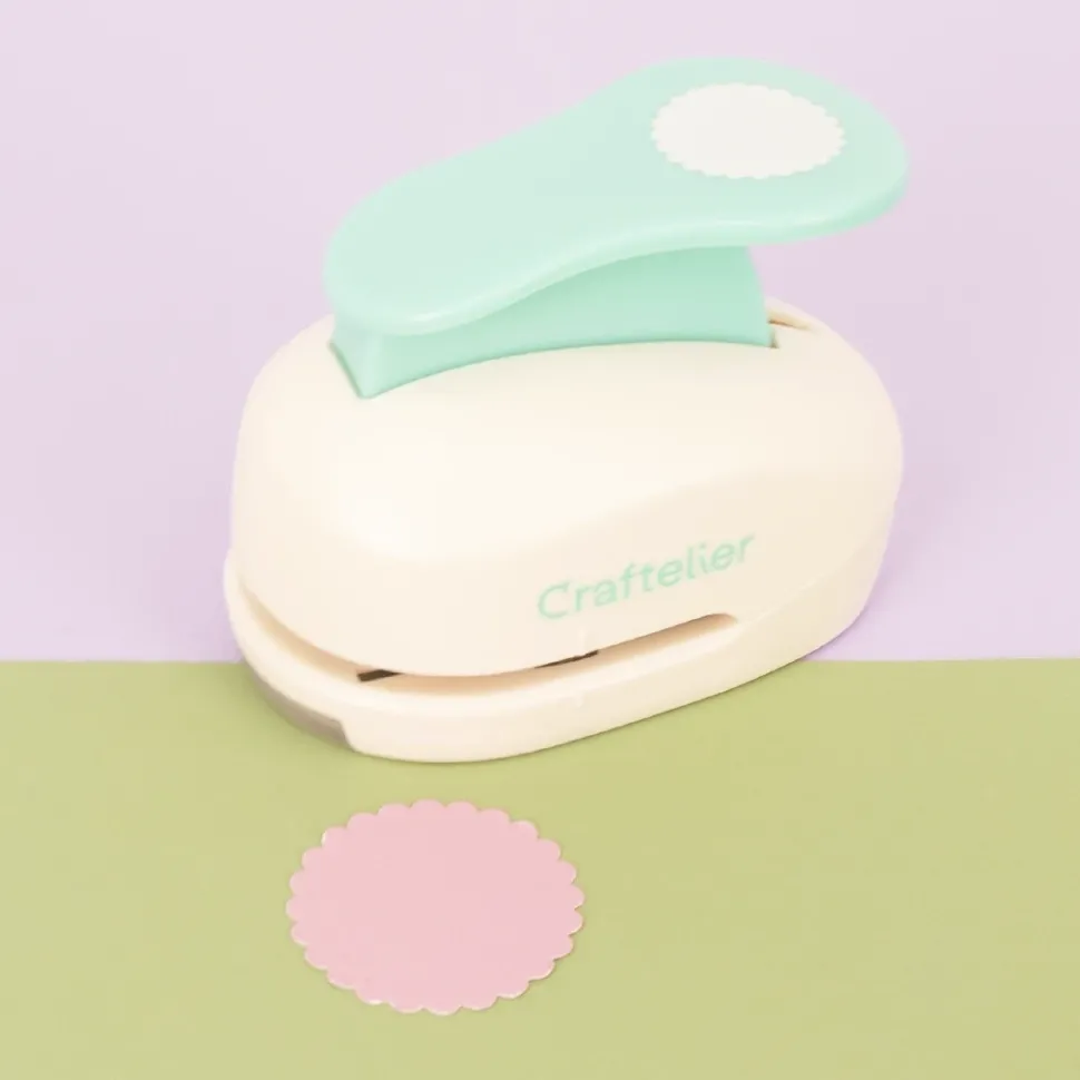 Perforadora Círculo Festoneado 1.5" (3,81 cm) Craftelier