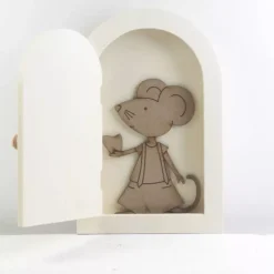 Puerta con Ratoncito Pérez Dayka