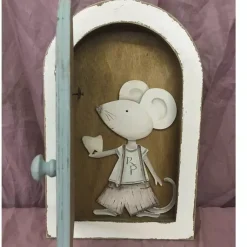 Puerta con Ratoncito Pérez Dayka