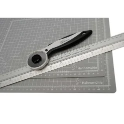 Regla de corte de seguridad Hahnemühle 60cm
