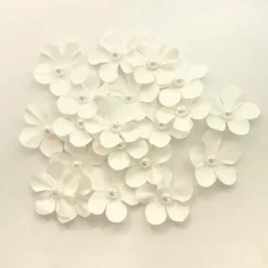 Set de flores blancas con perla