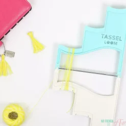 SUPER OFERTA **40%** Herramienta Tassel Loom para hacer borlas We R Memory Keepers