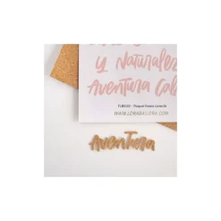 SUPER OFERTA **30%** Set 5 Hojas adhesivas de corcho Perseidas Lora Bailora 16x21cm