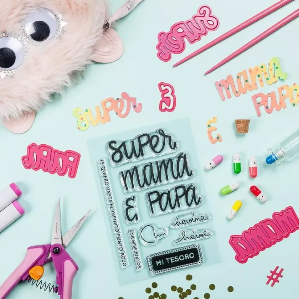 SUPER OFERTA **40%** Set de sellos Super mamá y papá Micaela Ferrero